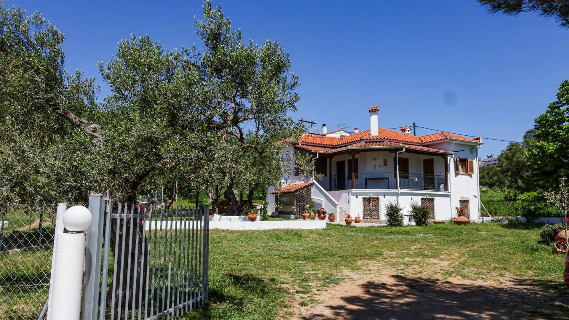 Family House By The Sea Villa Nikiti  Holiday home